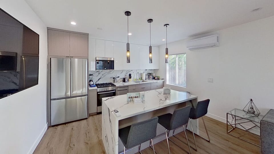 KITCHEN & DINING AREA -- View 3D Virtual Tour of the Property Here: https://tinyurl.com/yx6fs3zs