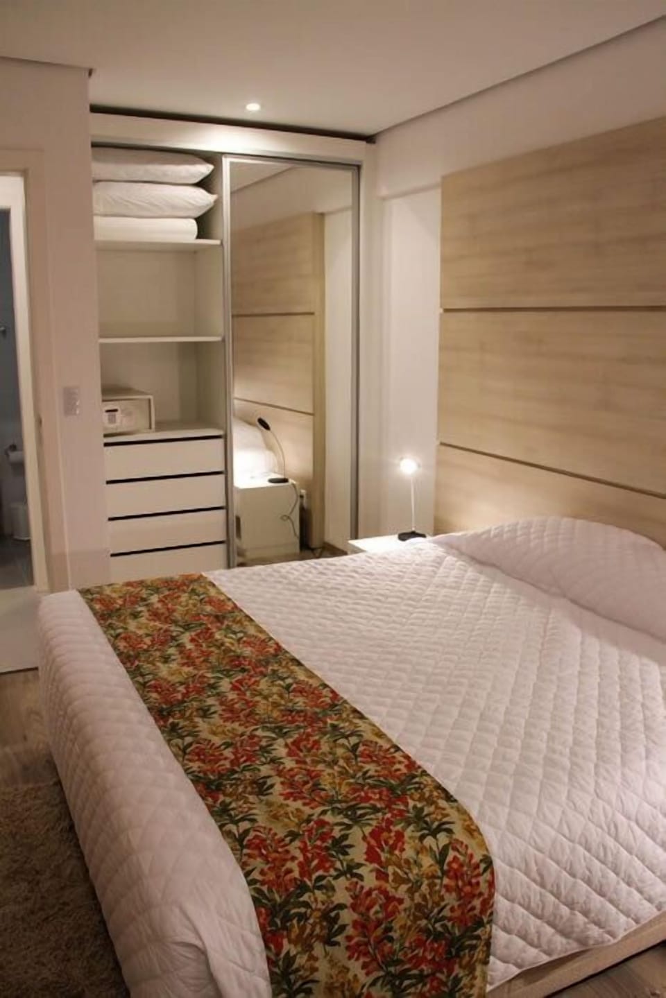 Apartment | 1 bedroom, in-room safe, blackout drapes, soundproofing