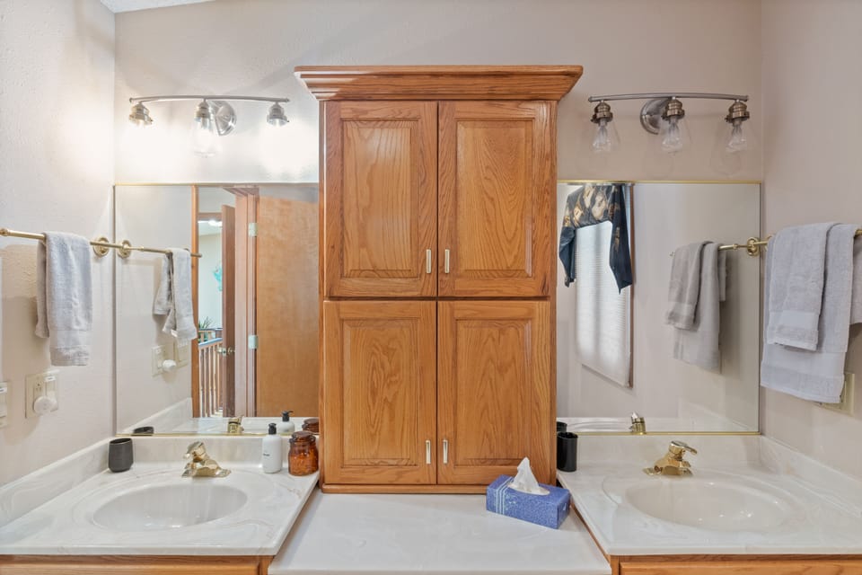 Master's Ensuite