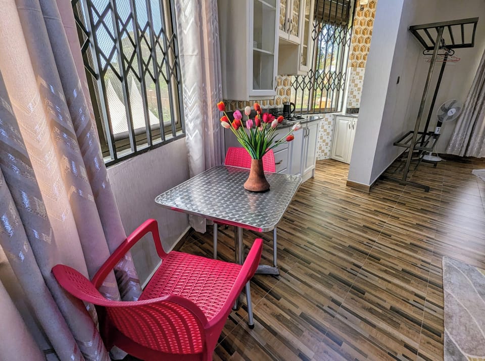 Panoramic Studio Suite, Non Smoking, Lake View | Premium bedding, iron/ironing board, free WiFi, bed sheets