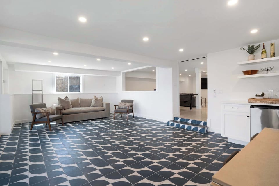 Spacious family room