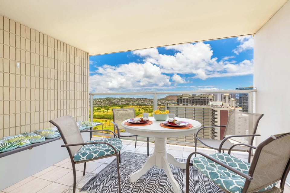 Large Lanai for Relaxation