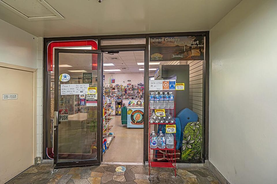 6th Floor Convenient Store