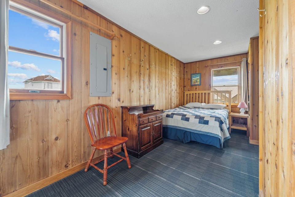 31-Surf or Sound Realty - 1141 - Le Spot - Bedroom 2 -2
