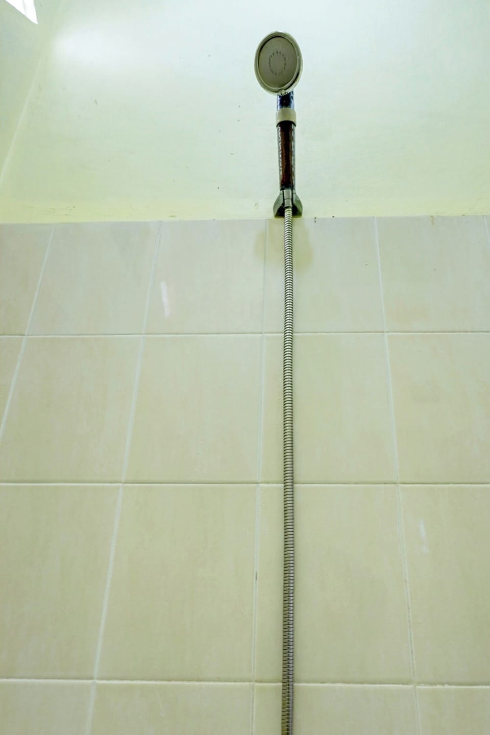 Economy Double Room | Bathroom | Shower, bidet, towels, soap