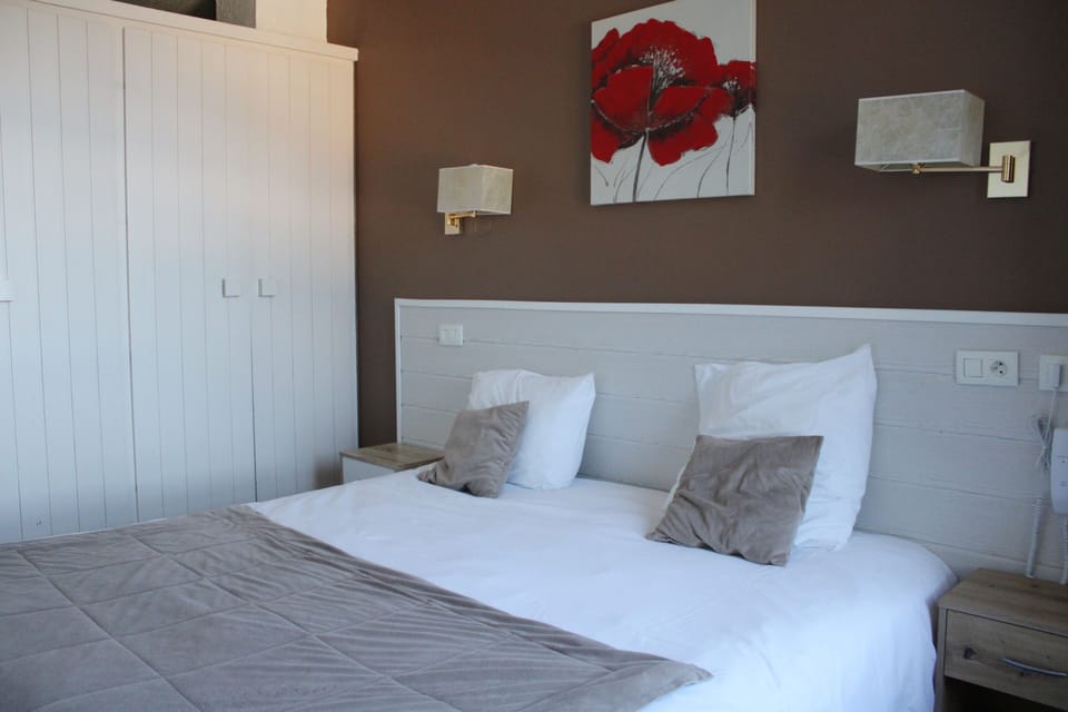 Standard Double Room | Premium bedding, in-room safe, desk, soundproofing