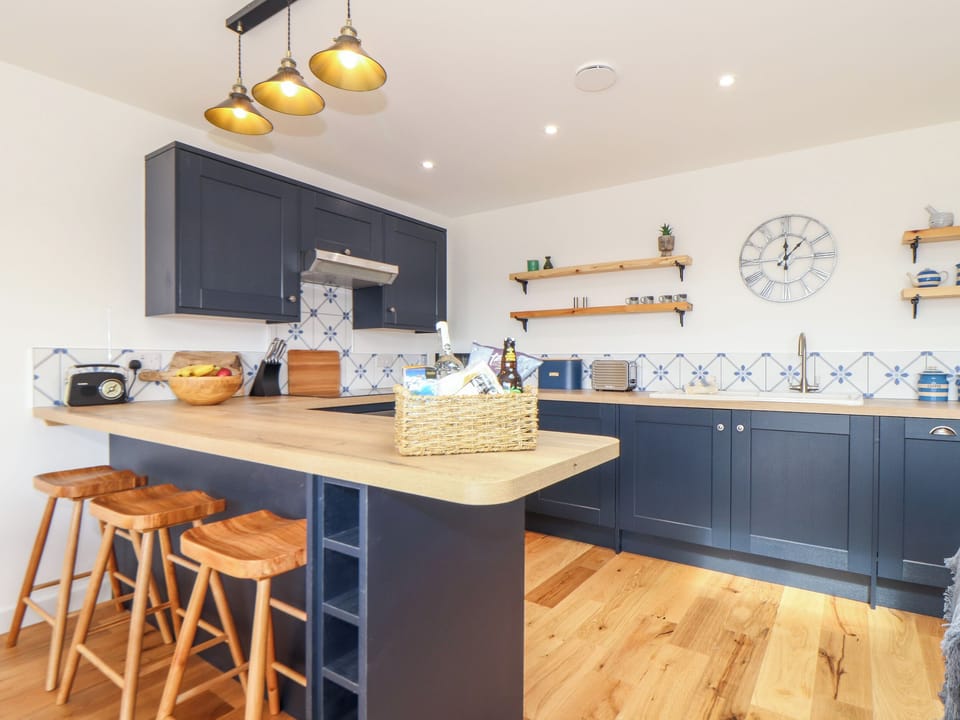 Fridge, dishwasher, electric kettle, toaster