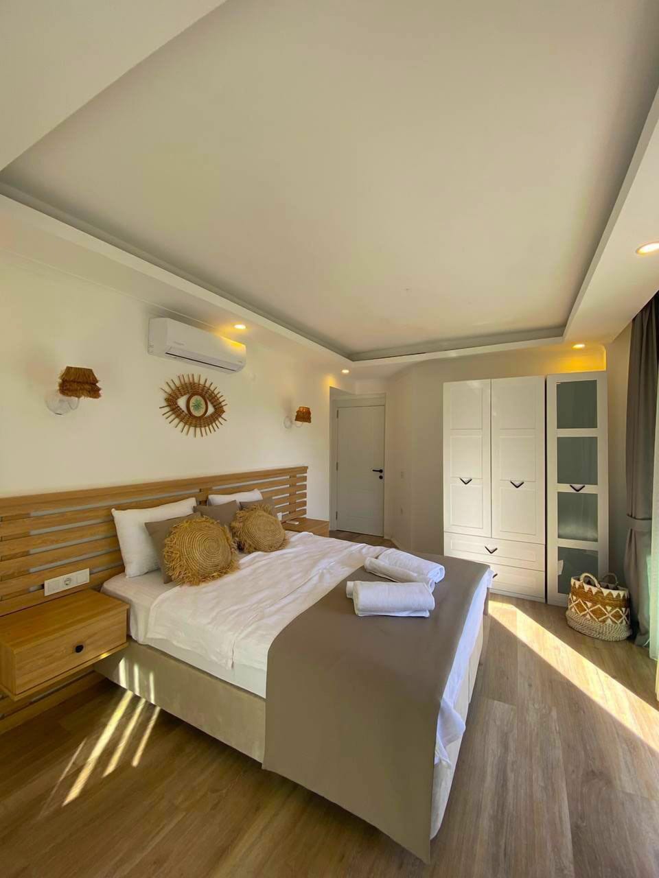 Exclusive Villa | Egyptian cotton sheets, premium bedding, individually decorated