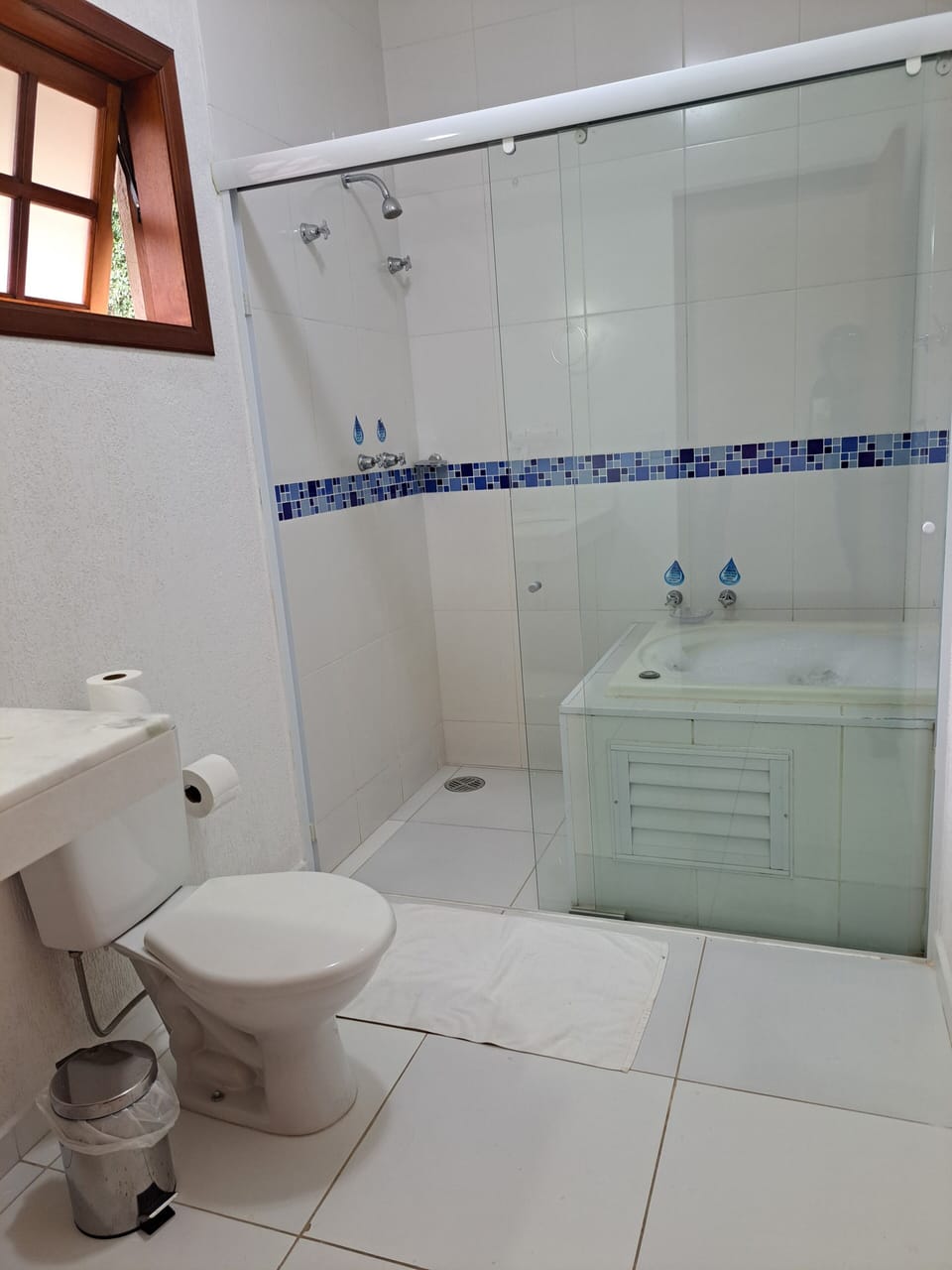 Comfort Room | Minibar, free WiFi, bed sheets