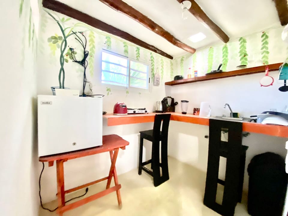Classic Cabin | Private kitchen | Full-size fridge, cookware/dishes/utensils
