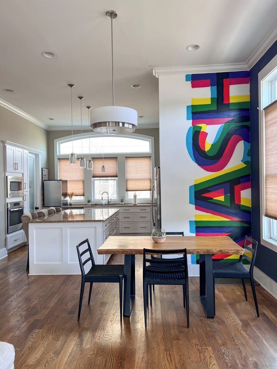 Gourmet Kitchen equipped with Cookware