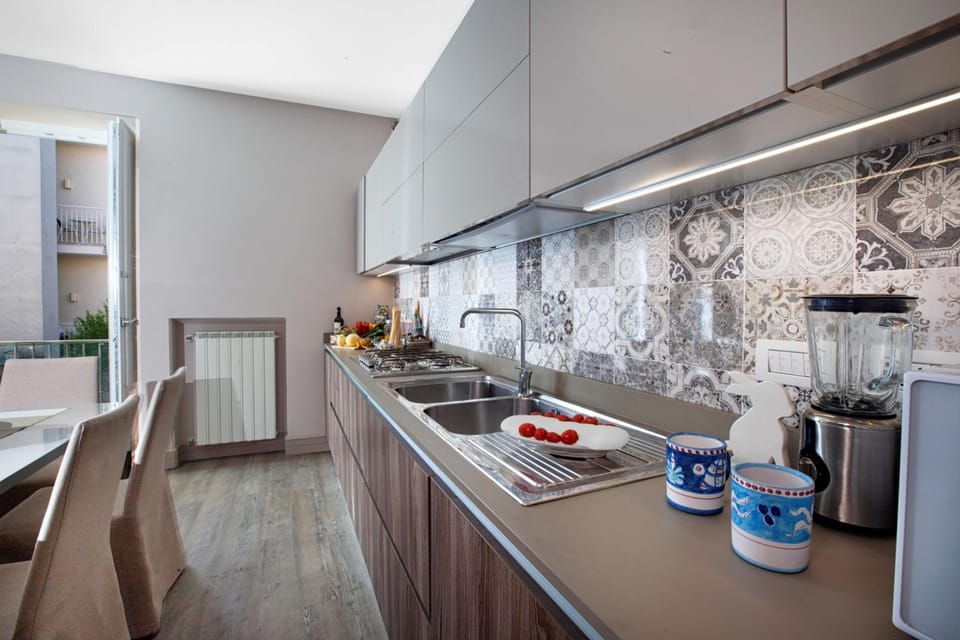 House, Smoking | 3 bedrooms, desk