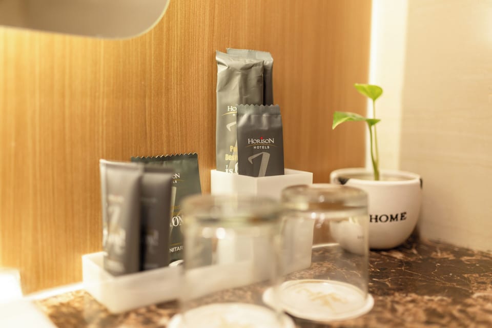 Shower, rainfall showerhead, free toiletries, hair dryer