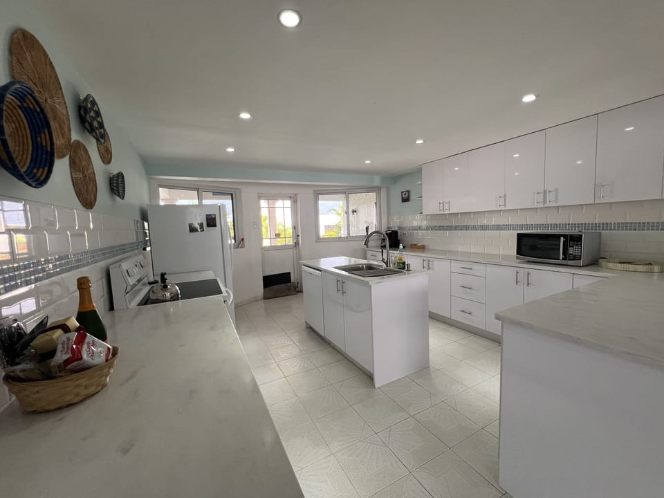 Large Kitchen