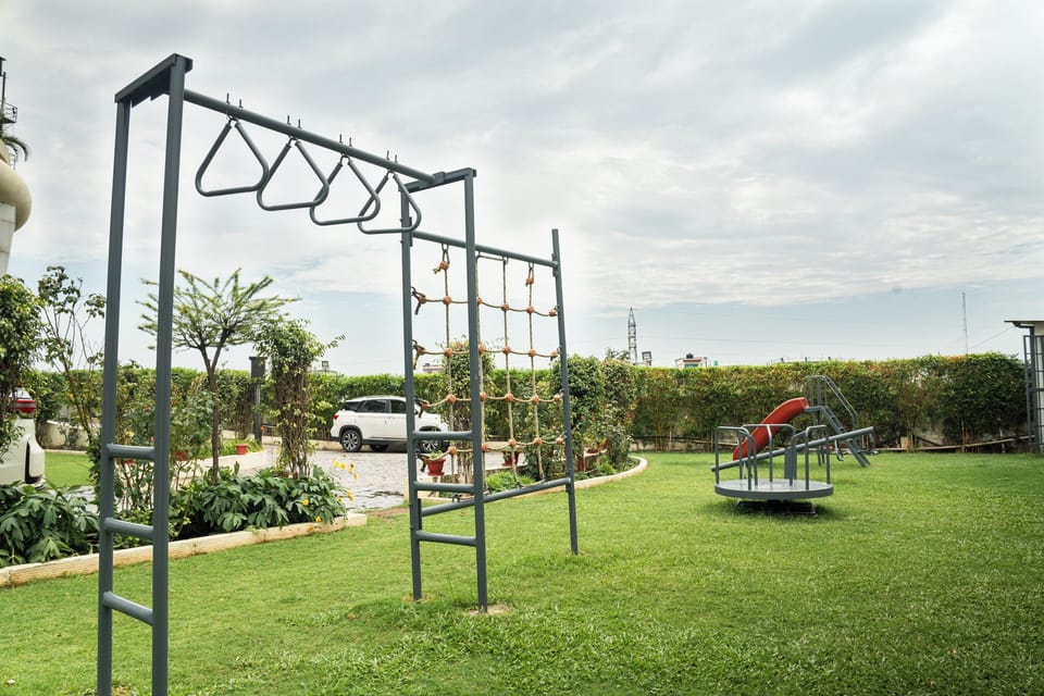 Pride Premier Solitaire Dehradun Hotel in Dehradun