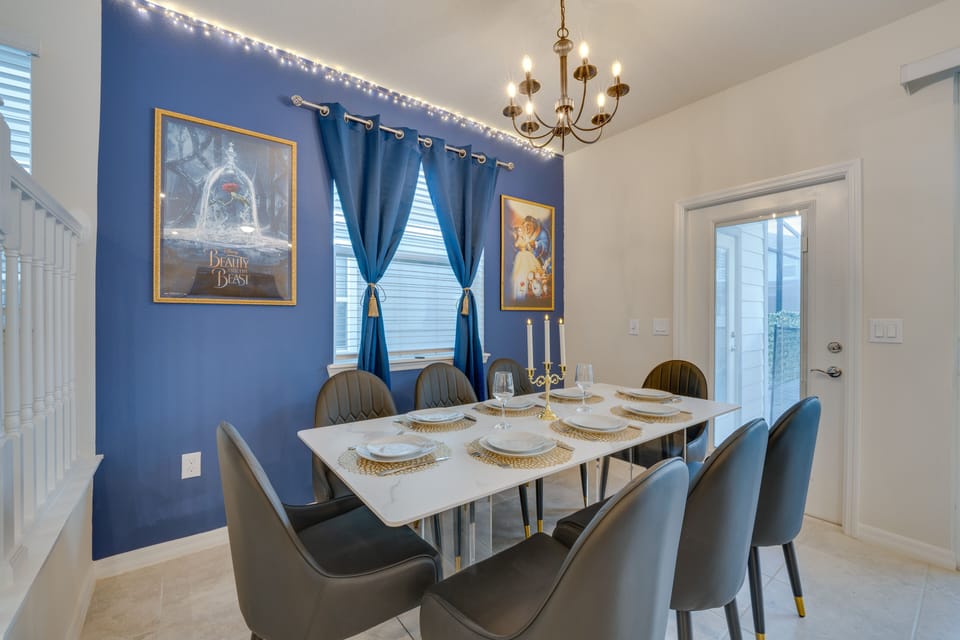 Dining Area | Dishware/Flatware | High Chair