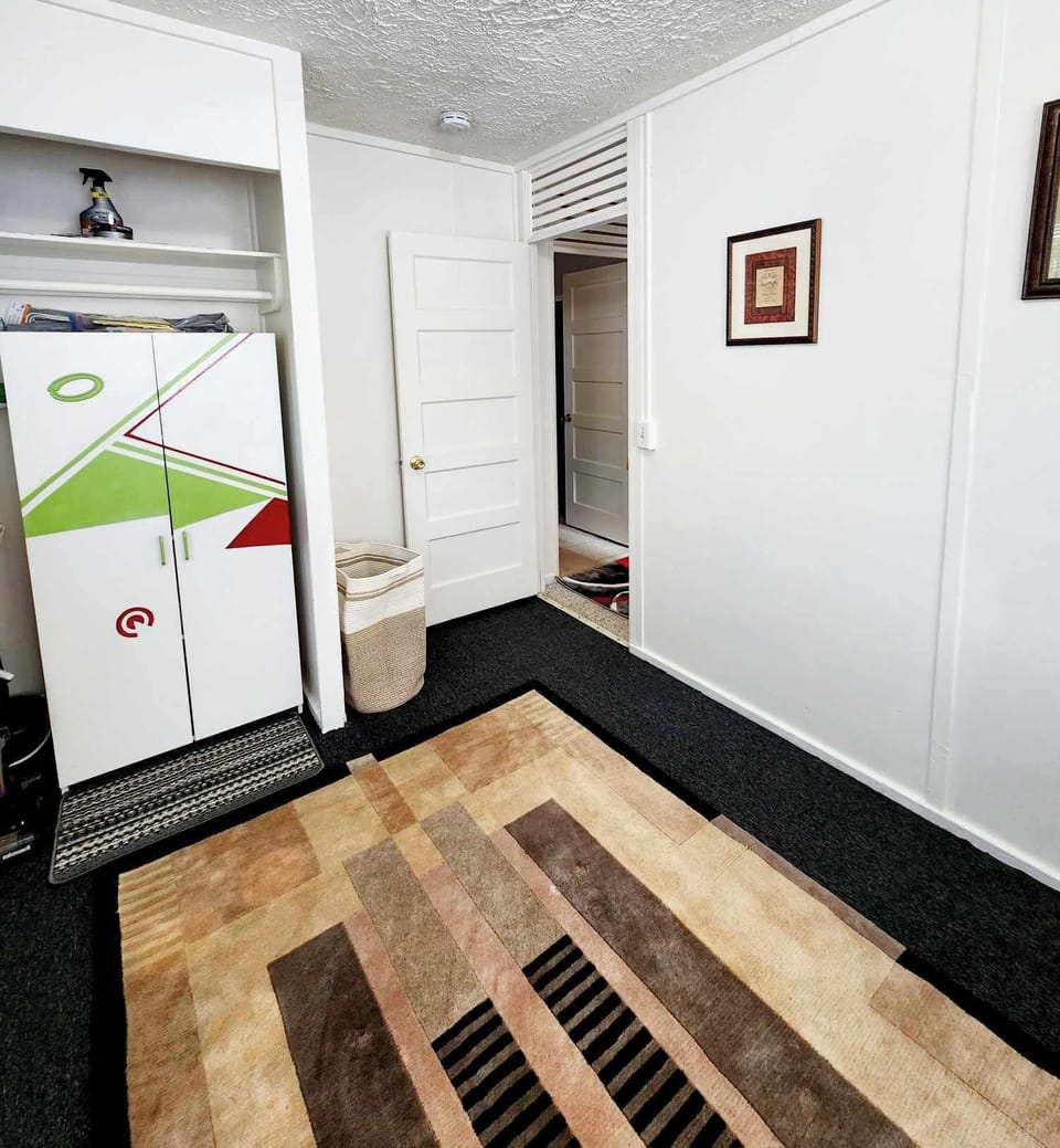 extra storage in utility room 