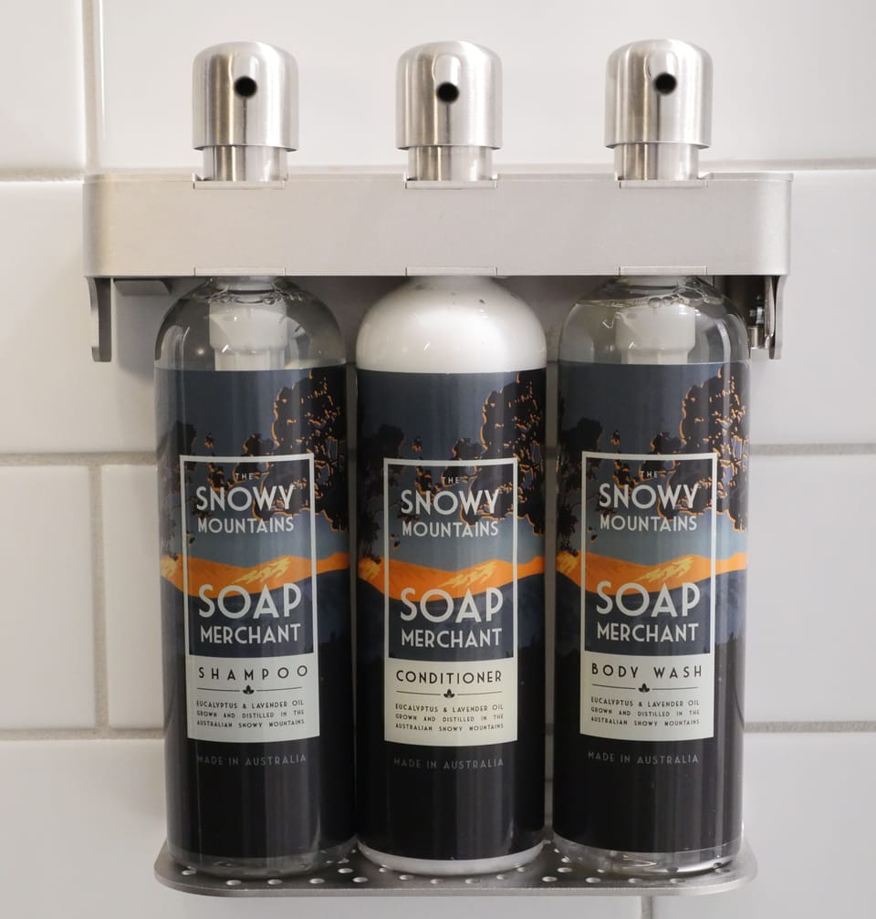 Shower, rainfall showerhead, free toiletries, hair dryer
