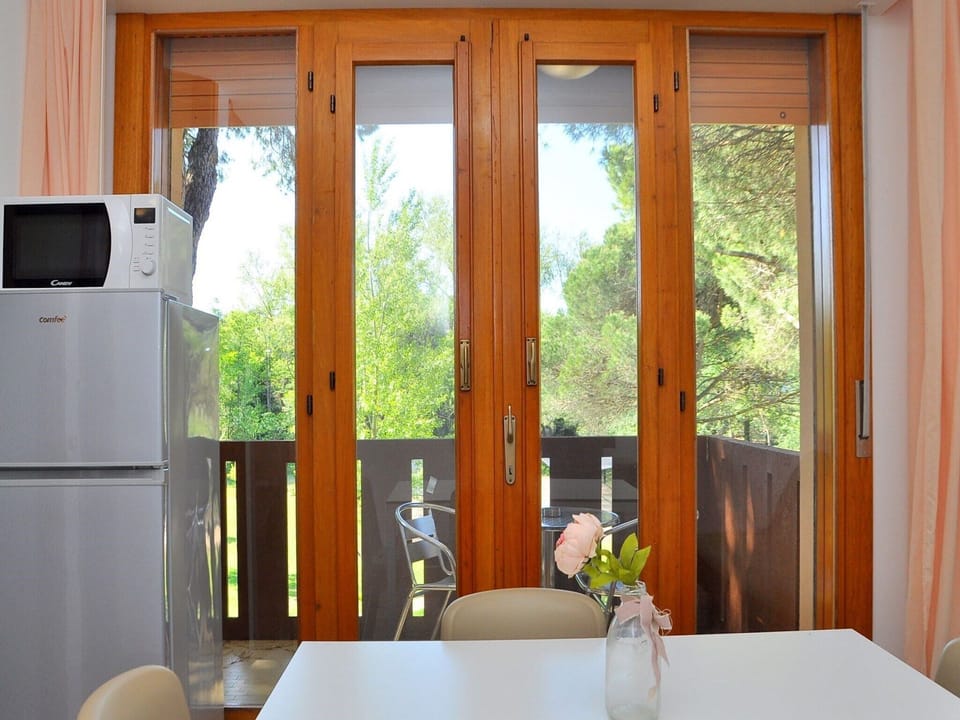 Apartment, 1 Bedroom, Balcony, Garden View | Living area