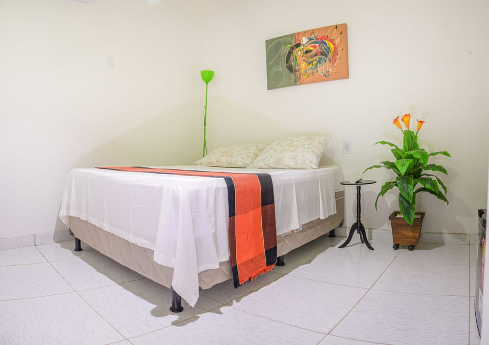 Laptop workspace, WiFi (free), bed sheets