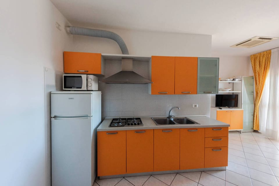 Apartment, 2 Bedrooms, Balcony, Ocean View | Interior