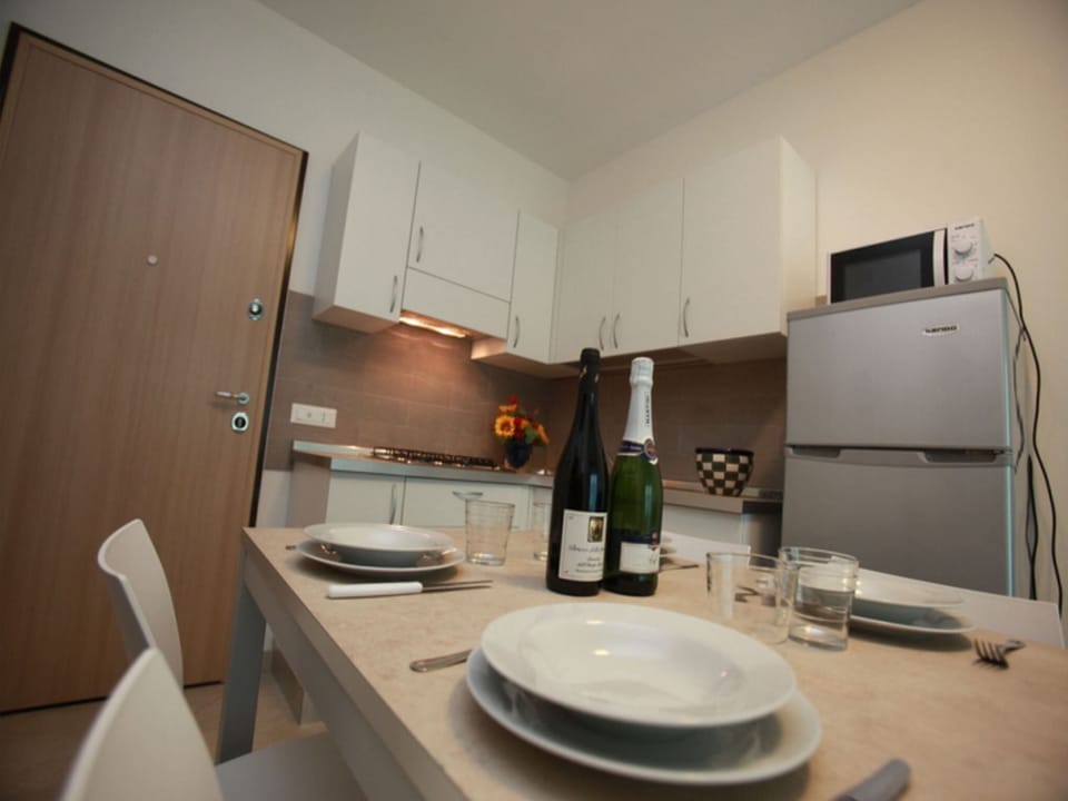 Apartment, 2 Bedrooms, Balcony | Dining