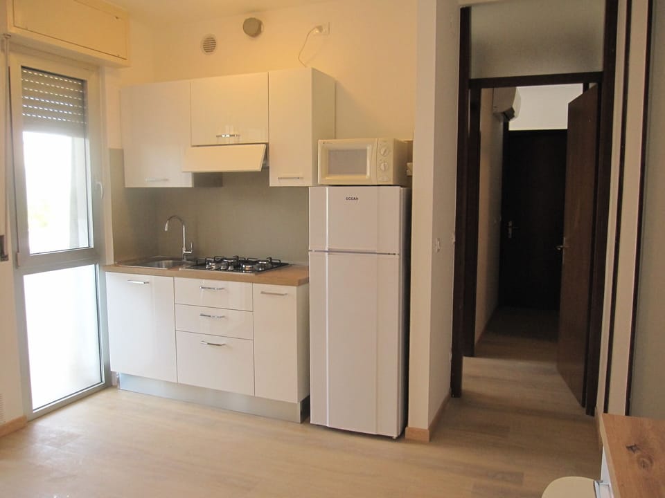 Apartment, 2 Bedrooms, Balcony, Garden View | Interior