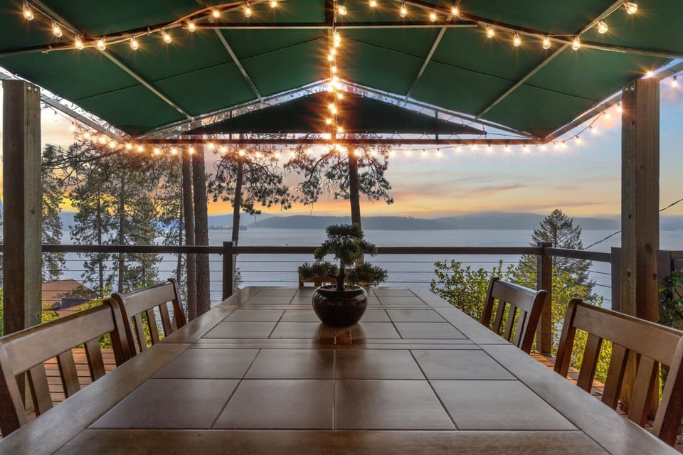 Dining on deck 