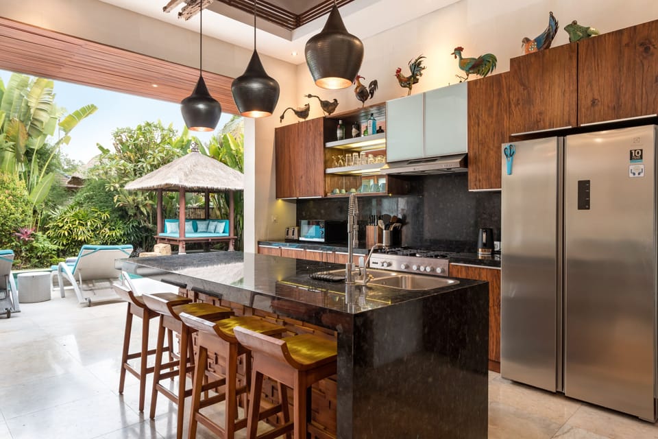 Exclusive Villa, 3 Bedrooms, Private Pool, Pool View | Dining room