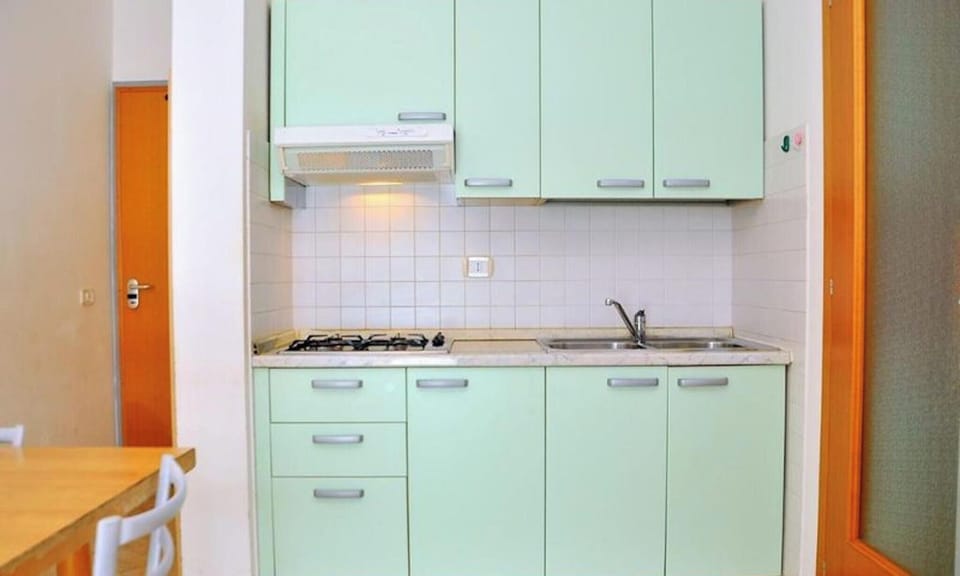 Apartment, 2 Bedrooms, Balcony, City View | Interior