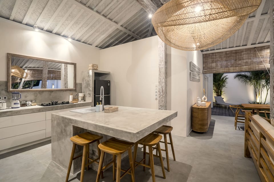 Deluxe Villa, Private Pool, Pool View | Private kitchen | Fridge, microwave, stovetop, coffee/tea maker
