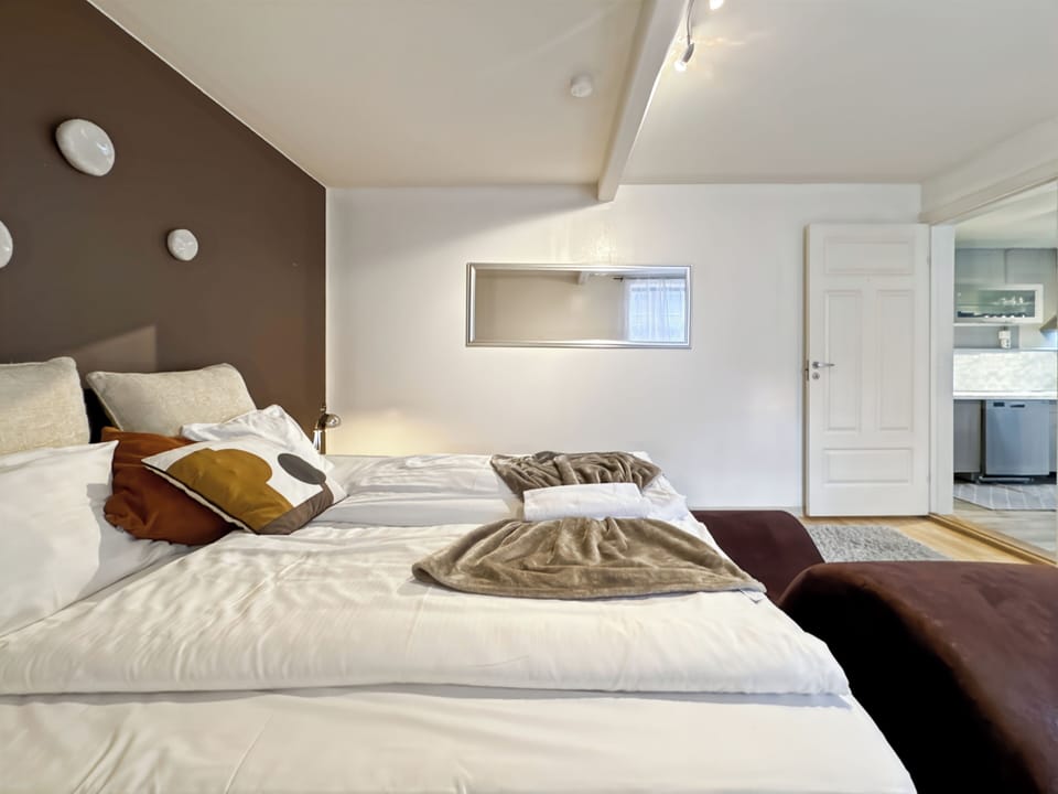 Central BnB Apartment Nr6 Stavanger 4 Bedrooms House in Stavanger