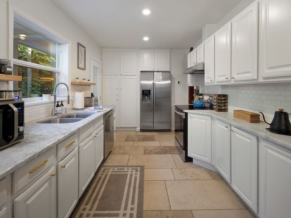 Fully stocked kitchen