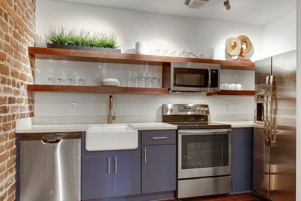 Open Concept Kitchen | Fully Equipped | Essential Cookware