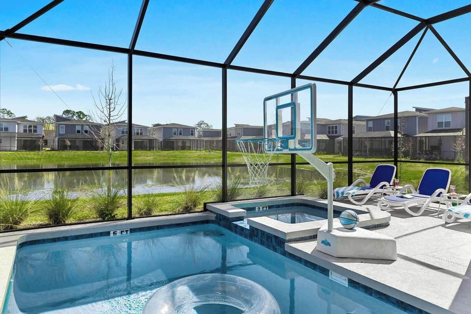 Private Pool & Patio