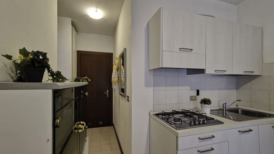 Apartment, 1 Bedroom, Terrace, Garden View | Interior