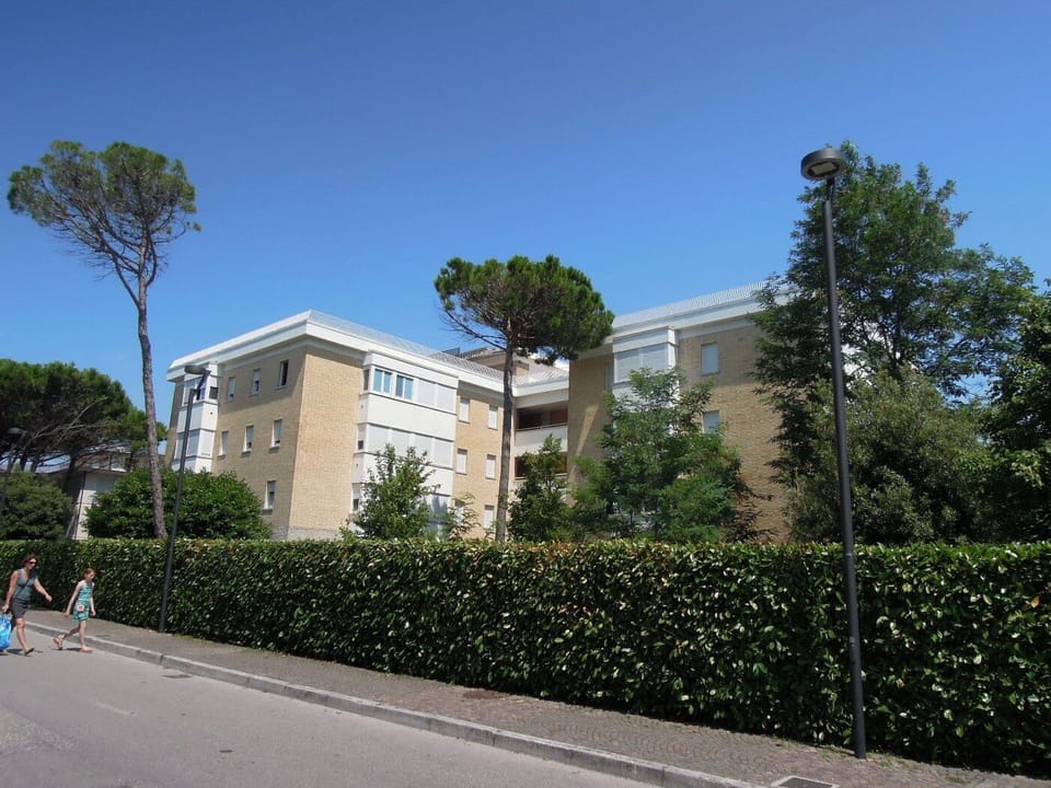 Apartment, 3 Bedrooms | Property entrance