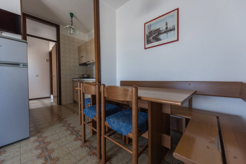 Apartment, 2 Bedrooms, Balcony | Living room