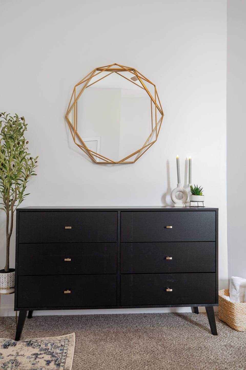 Queen Bedroom