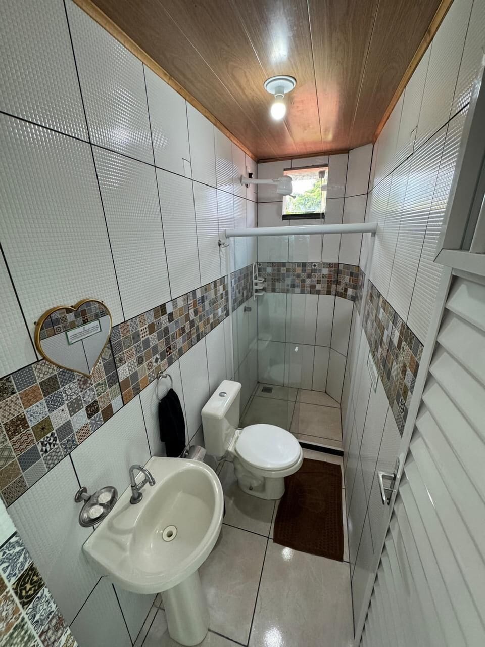 Shower, towels