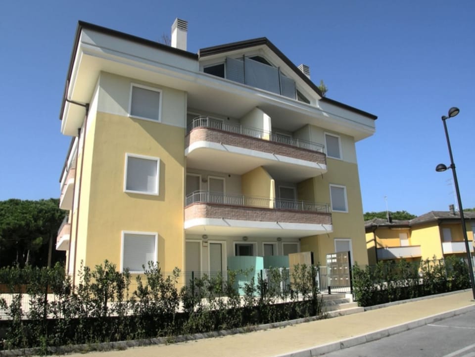 Apartment, 2 Bedrooms, Patio | Property entrance