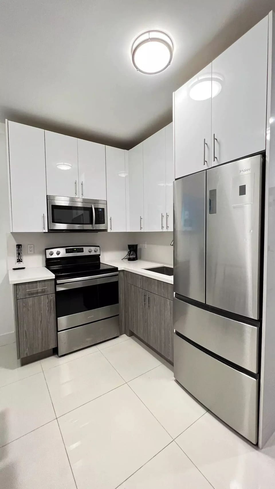 Basic Apartment | Private kitchen