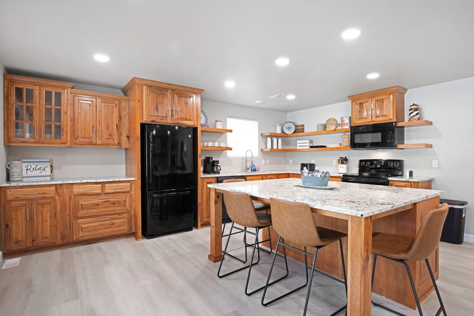 Huge kitchen - you won