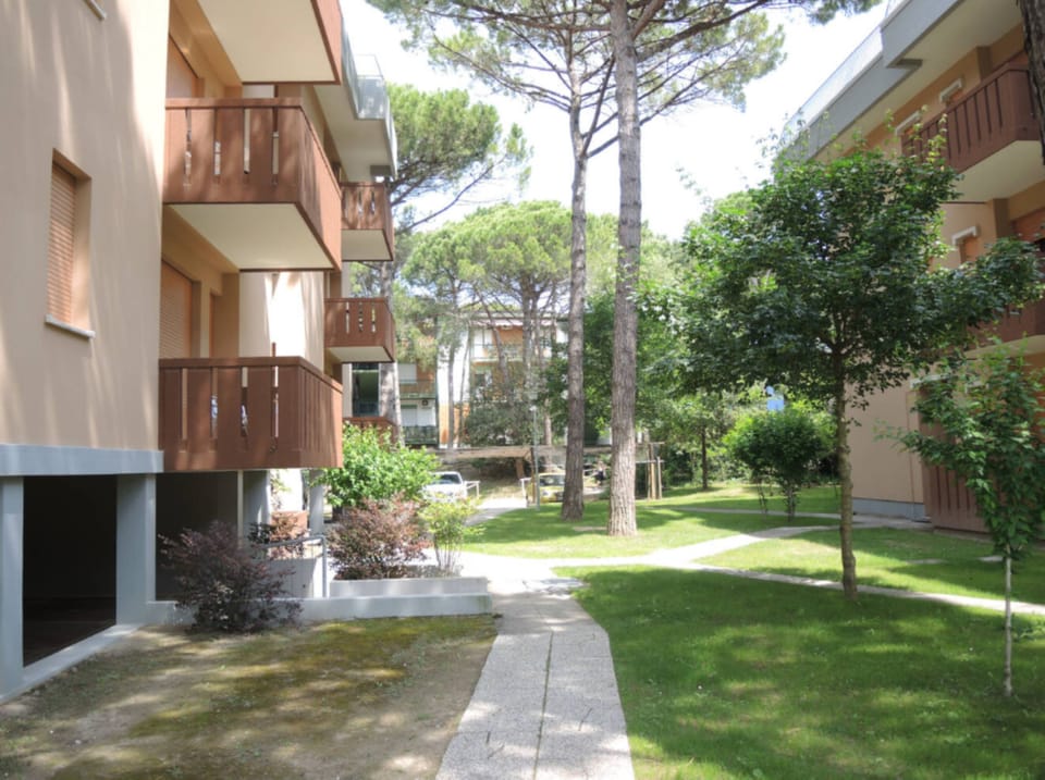 Apartment, 1 Bedroom, Balcony, Garden View | Exterior