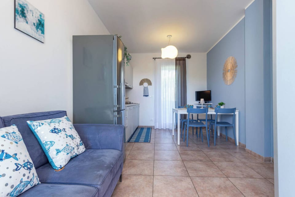 Apartment, 3 Bedrooms, Terrace | Living room