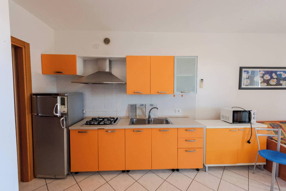 Apartment, 2 Bedrooms, Balcony, Ocean View | Interior