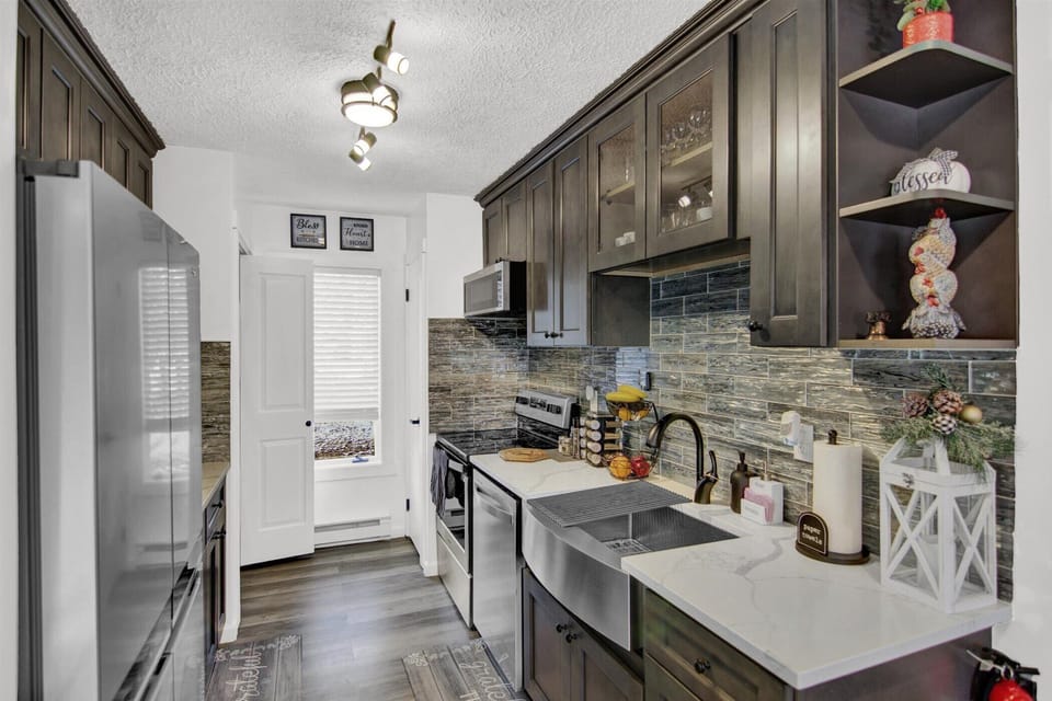 Double countertop kitchen 