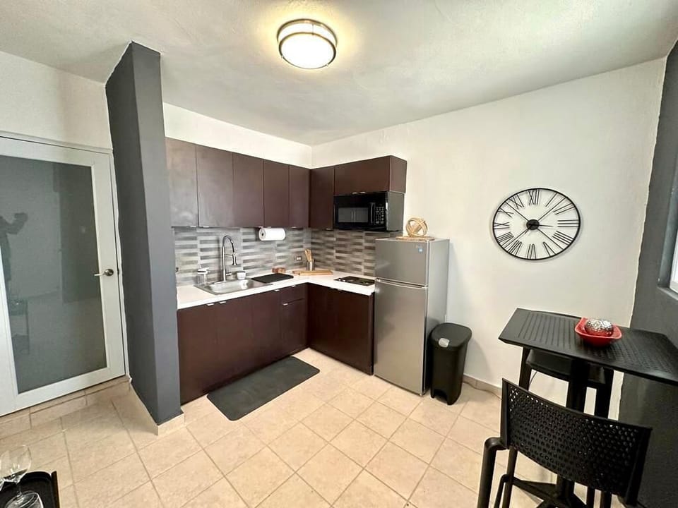 Fully Equipped, sparkling clean Kitchen
