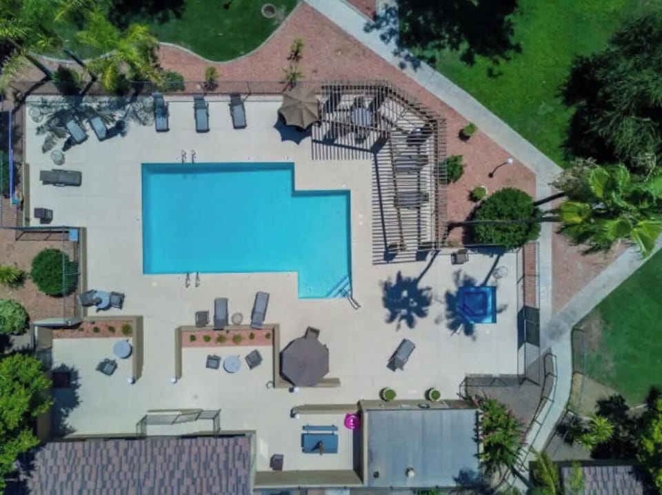 Birds Eye view of pool