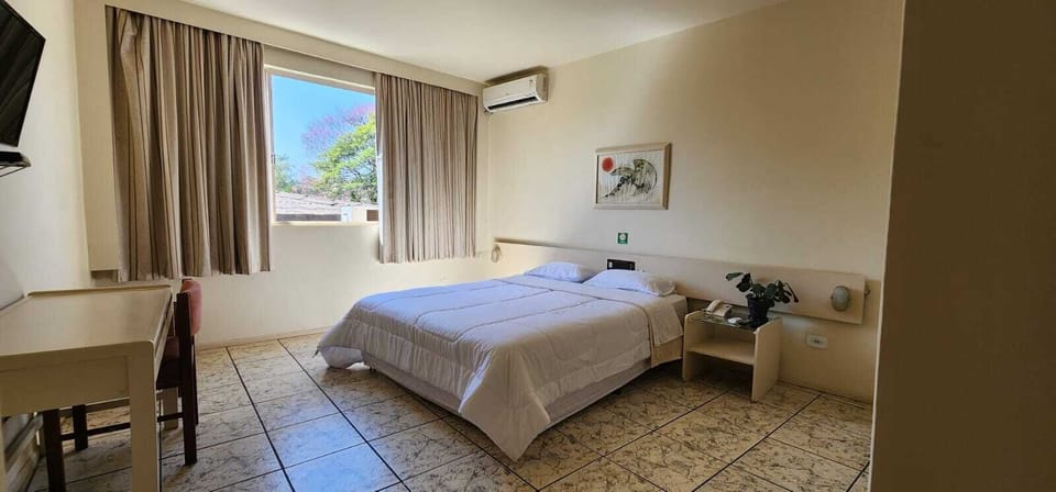 Casal | Travel crib, free WiFi, bed sheets